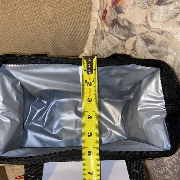 🤍🖤🤍NWT Thermos IsoTec Premium Insulated Lunch Duffel w/Reusable Ice Mat - Picture 10 of 16
